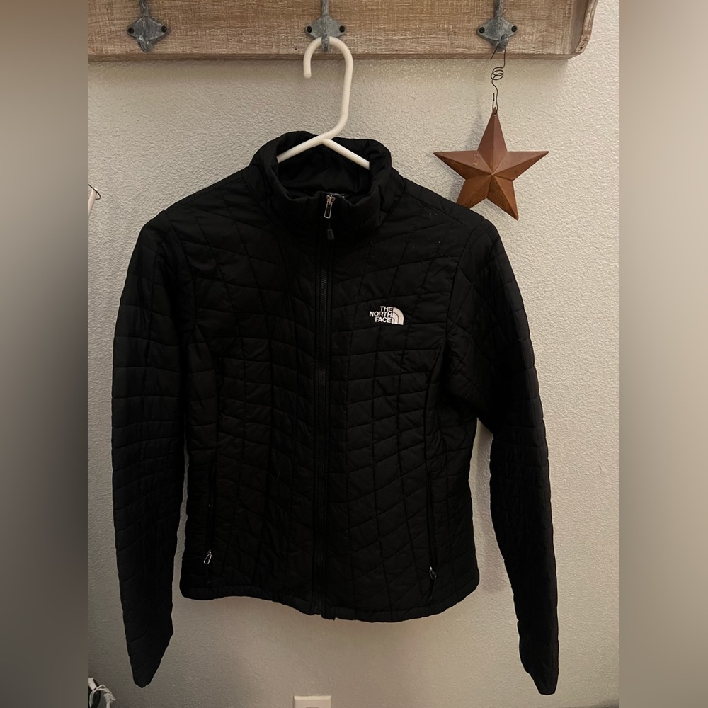 The North Face Women’s Medium Black Coat